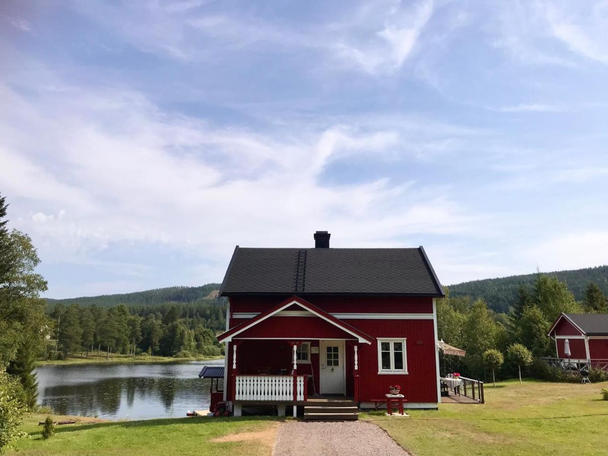 Villa Granhede -Sjoelaege Med Badtunna, Eldstad Med Mera Torsby Bagian luar foto