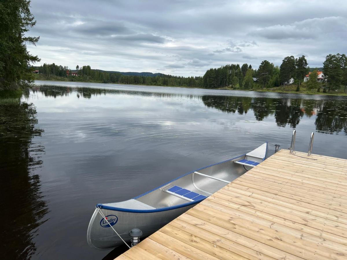 Villa Granhede -Sjoelaege Med Badtunna, Eldstad Med Mera Torsby Bagian luar foto